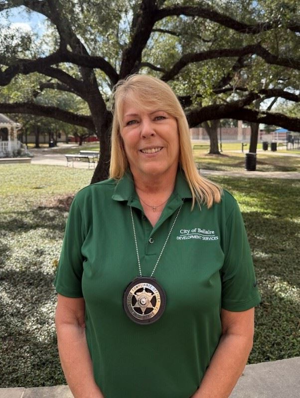 Linda Barbour 1_Cropped